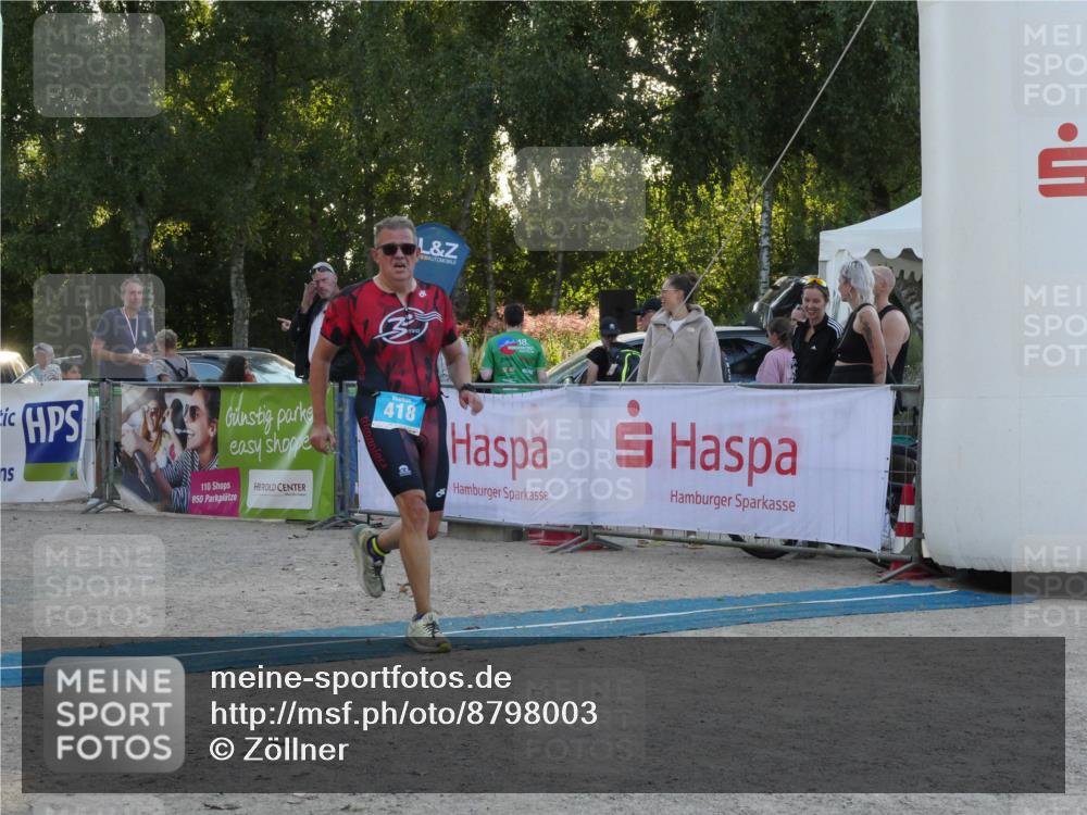 07.09.2025 - 19. Norderstedt Triathlon Zöllner http://msf.ph/oto/8798003 07.09.2025 17:43:01 Ziel 418 meine-sportfotos.de
