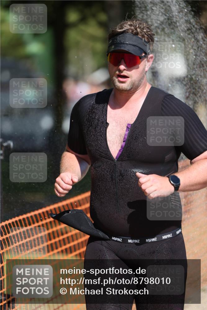 07.09.2025 - 19. Norderstedt Triathlon Michael Strokosch http://msf.ph/oto/8798010 07.09.2025 12:24:02 Laufen 138, 281, 1288 meine-sportfotos.de