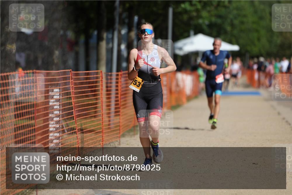 07.09.2025 - 19. Norderstedt Triathlon Michael Strokosch http://msf.ph/oto/8798025 07.09.2025 11:57:25 Laufen 837, 1153, 1162, 1199 meine-sportfotos.de