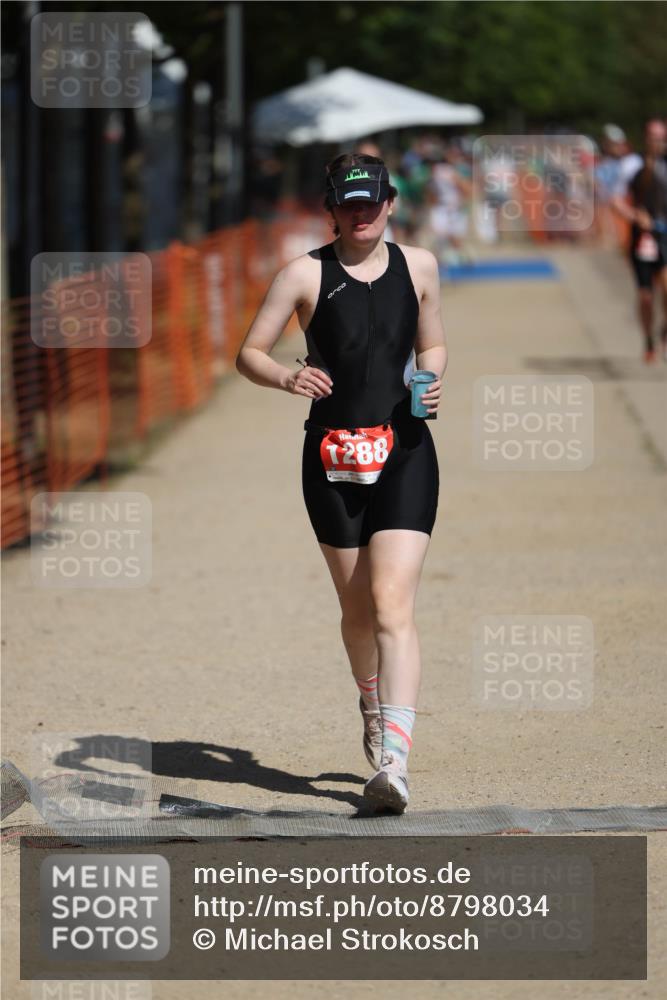 07.09.2025 - 19. Norderstedt Triathlon Michael Strokosch http://msf.ph/oto/8798034 07.09.2025 12:24:09 Laufen 151, 1288 meine-sportfotos.de