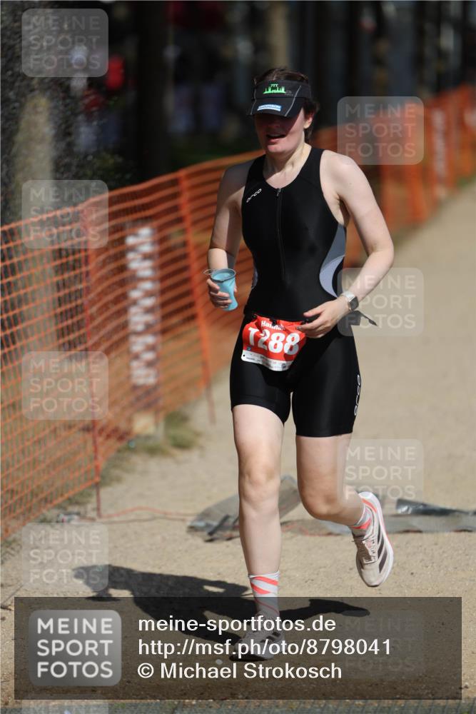 07.09.2025 - 19. Norderstedt Triathlon Michael Strokosch http://msf.ph/oto/8798041 07.09.2025 12:24:10 Laufen 151, 1288 meine-sportfotos.de