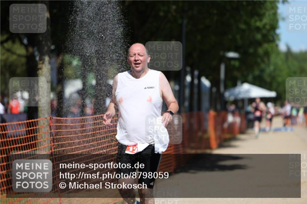 07.09.2025 - 19. Norderstedt Triathlon Michael Strokosch http://msf.ph/oto/8798059 07.09.2025 13:05:01 Laufen 1276 meine-sportfotos.de