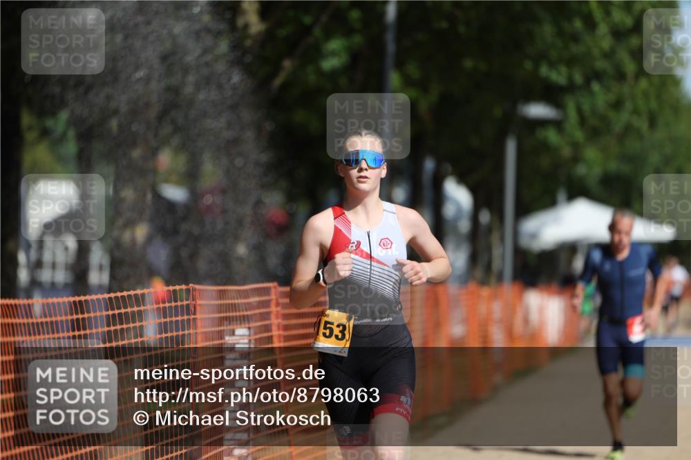 07.09.2025 - 19. Norderstedt Triathlon Michael Strokosch http://msf.ph/oto/8798063 07.09.2025 11:57:26 Laufen 837, 1153, 1162 meine-sportfotos.de