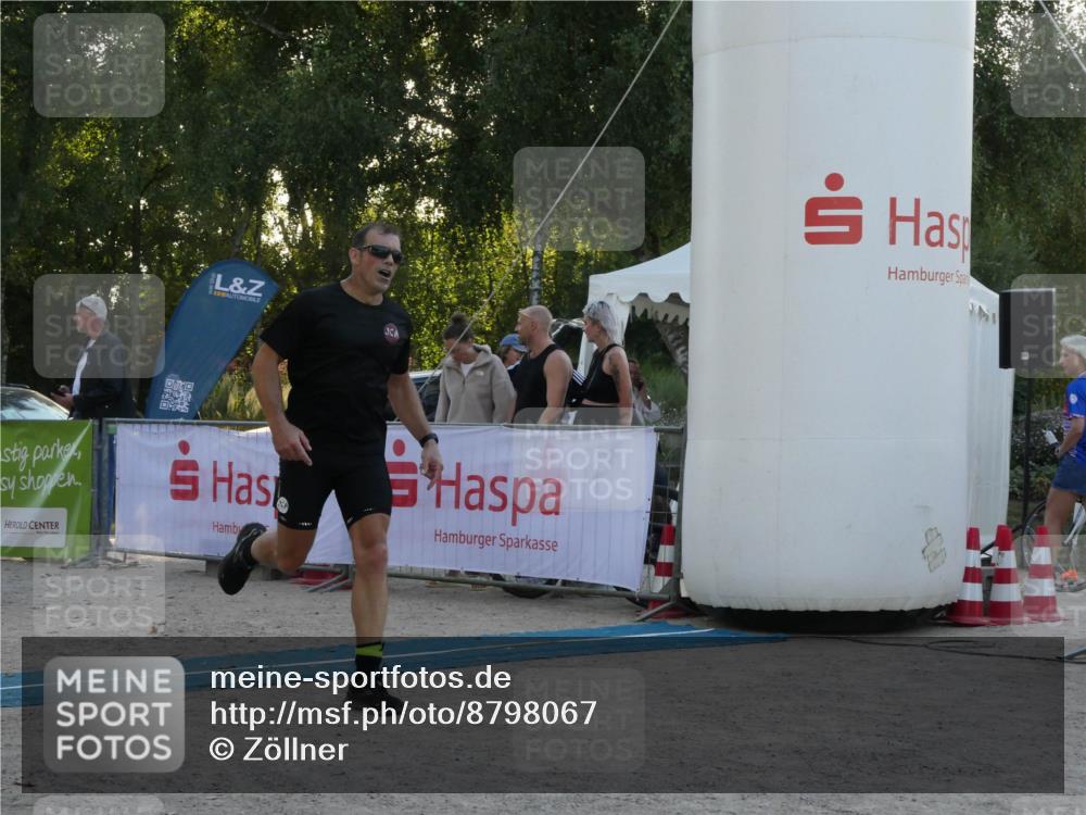 07.09.2025 - 19. Norderstedt Triathlon Zöllner http://msf.ph/oto/8798067 07.09.2025 17:43:58 Ziel 1448 meine-sportfotos.de