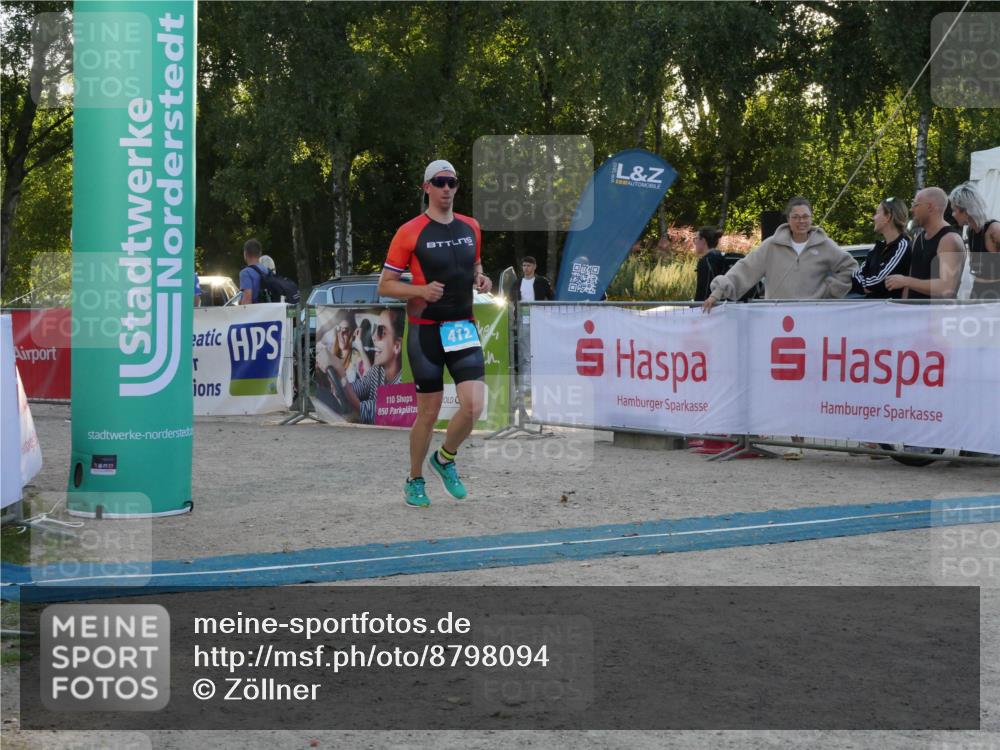 07.09.2025 - 19. Norderstedt Triathlon Zöllner http://msf.ph/oto/8798094 07.09.2025 17:44:29 Ziel 412 meine-sportfotos.de