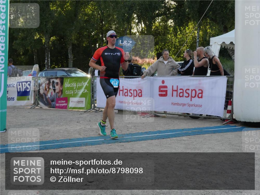 07.09.2025 - 19. Norderstedt Triathlon Zöllner http://msf.ph/oto/8798098 07.09.2025 17:44:30 Ziel 412 meine-sportfotos.de