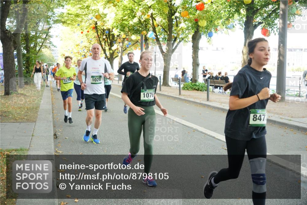 07.09.2025 - BARMER Alsterlauf Yannick Fuchs http://msf.ph/oto/8798105 07.09.2025 11:45:59 Laufen 1233, 1028, 1076, 847 meine-sportfotos.de