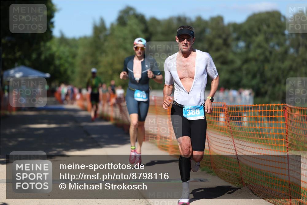 07.09.2025 - 19. Norderstedt Triathlon Michael Strokosch http://msf.ph/oto/8798116 07.09.2025 14:44:44 Laufen 388, 876 meine-sportfotos.de