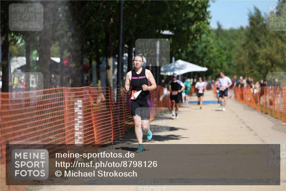 07.09.2025 - 19. Norderstedt Triathlon Michael Strokosch http://msf.ph/oto/8798126 07.09.2025 13:05:10 Laufen 307 meine-sportfotos.de