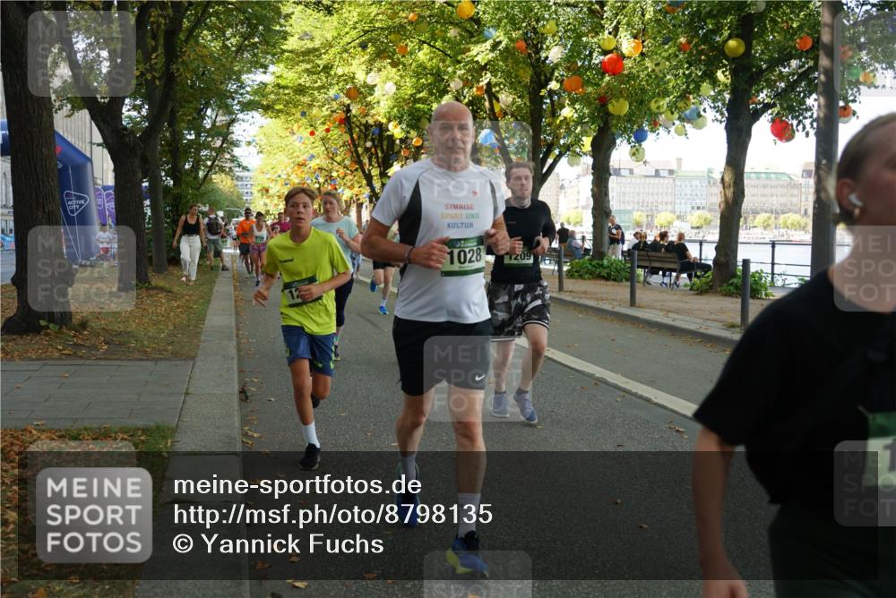 07.09.2025 - BARMER Alsterlauf Yannick Fuchs http://msf.ph/oto/8798135 07.09.2025 11:46:01 Laufen 1028, 209 meine-sportfotos.de