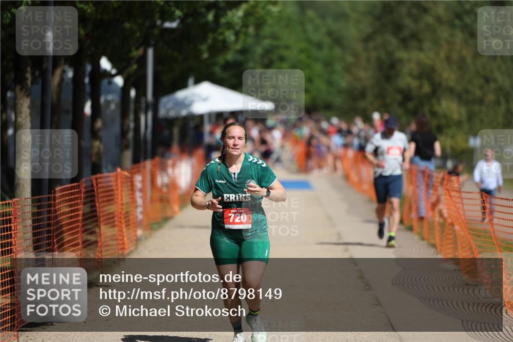 07.09.2025 - 19. Norderstedt Triathlon Michael Strokosch http://msf.ph/oto/8798149 07.09.2025 12:24:30 Laufen 720 meine-sportfotos.de