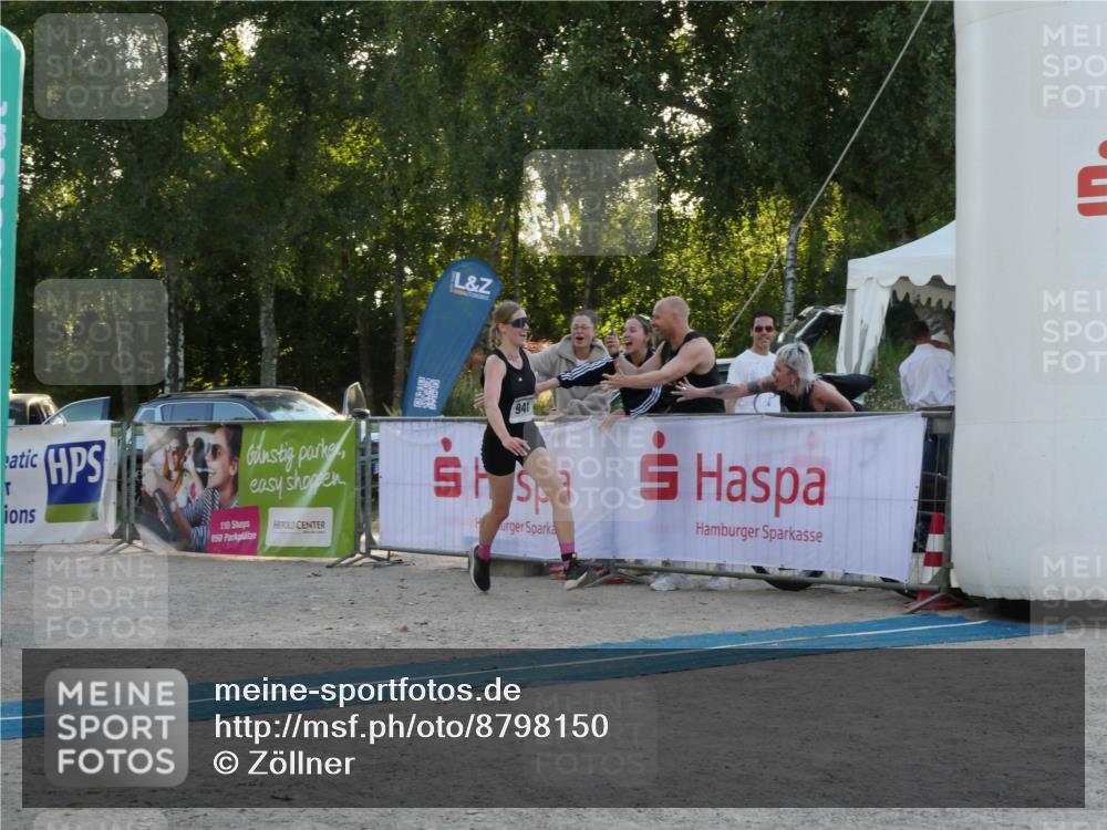 07.09.2025 - 19. Norderstedt Triathlon Zöllner http://msf.ph/oto/8798150 07.09.2025 17:47:40 Ziel 941 meine-sportfotos.de