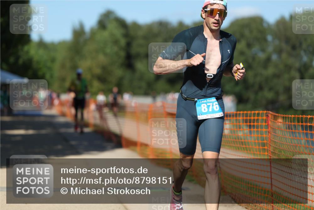 07.09.2025 - 19. Norderstedt Triathlon Michael Strokosch http://msf.ph/oto/8798151 07.09.2025 14:44:46 Laufen 388, 876, 1031 meine-sportfotos.de