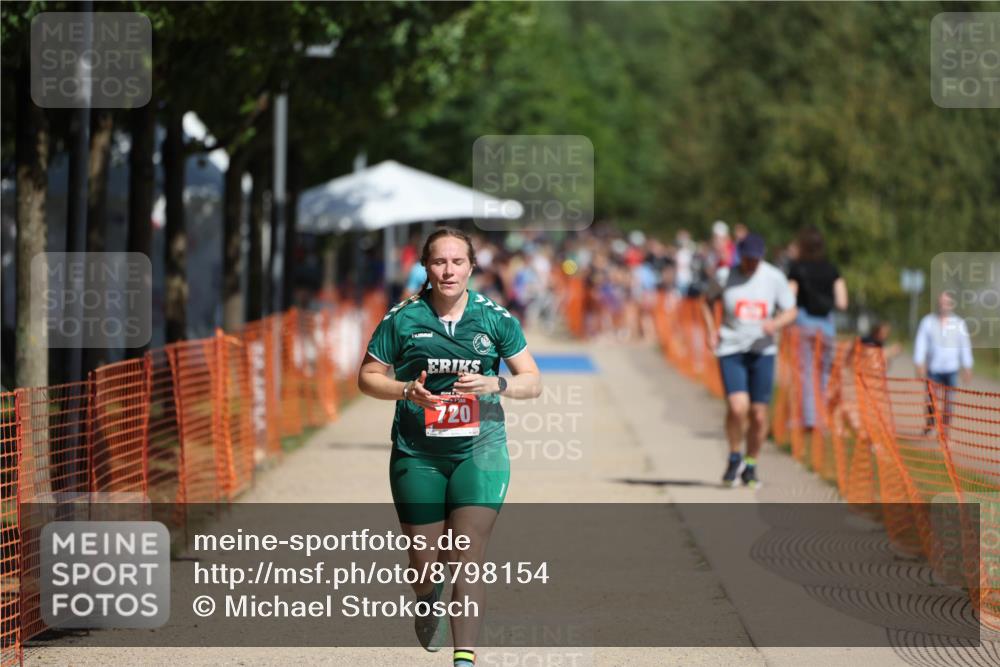 07.09.2025 - 19. Norderstedt Triathlon Michael Strokosch http://msf.ph/oto/8798154 07.09.2025 12:24:30 Laufen 720 meine-sportfotos.de