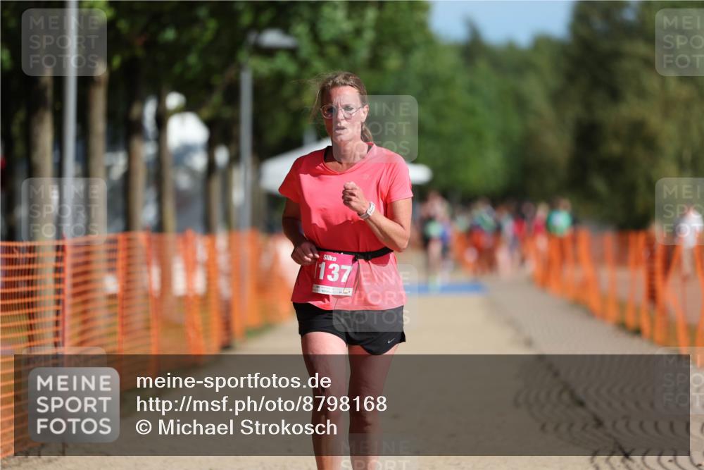 07.09.2025 - 19. Norderstedt Triathlon Michael Strokosch http://msf.ph/oto/8798168 07.09.2025 10:54:33 Laufen 1137, 1143 meine-sportfotos.de