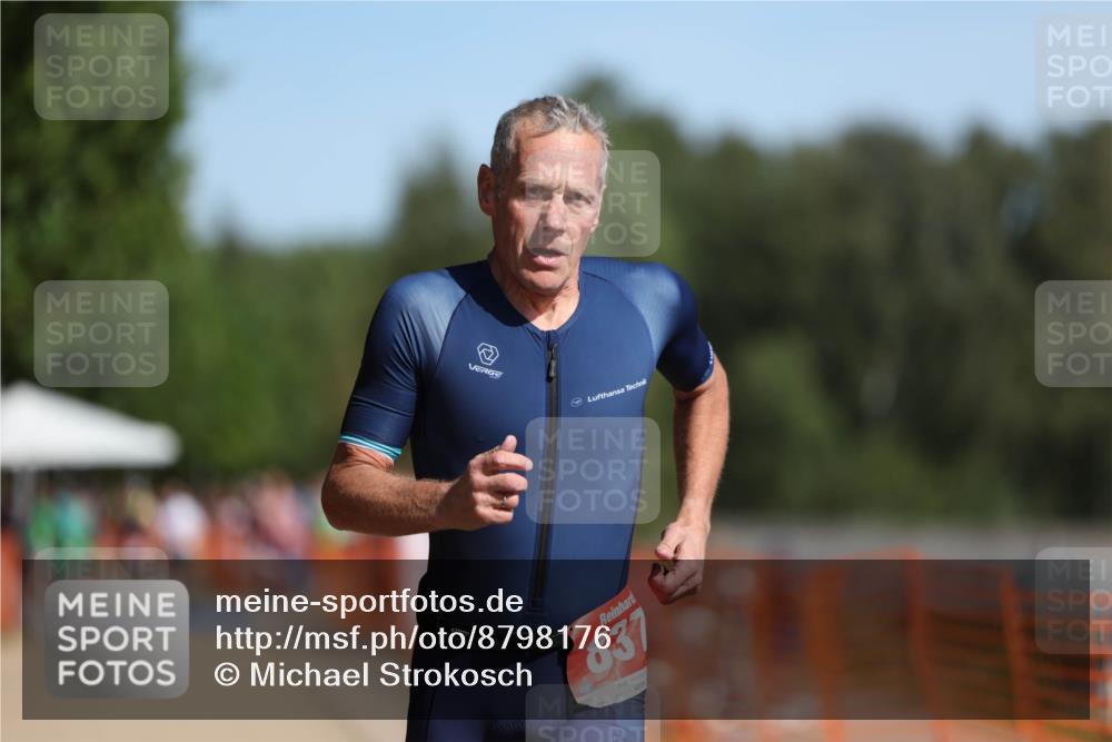 07.09.2025 - 19. Norderstedt Triathlon Michael Strokosch http://msf.ph/oto/8798176 07.09.2025 11:57:31 Laufen 837, 1153 meine-sportfotos.de