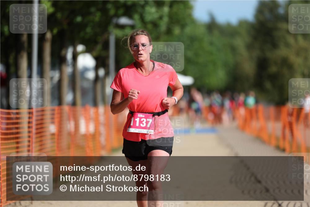 07.09.2025 - 19. Norderstedt Triathlon Michael Strokosch http://msf.ph/oto/8798183 07.09.2025 10:54:34 Laufen 1137, 1143 meine-sportfotos.de