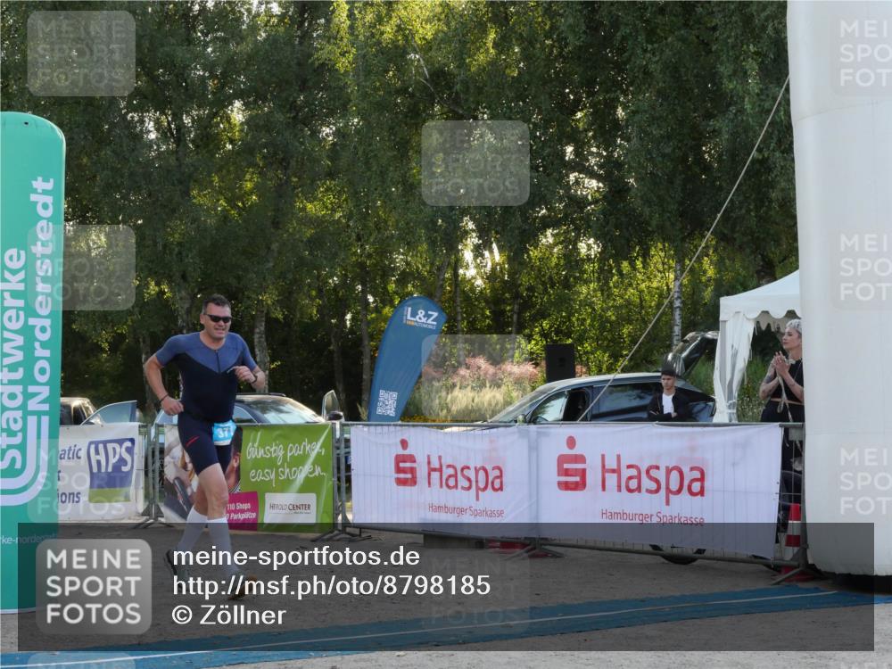 07.09.2025 - 19. Norderstedt Triathlon Zöllner http://msf.ph/oto/8798185 07.09.2025 17:48:49 Ziel 371 meine-sportfotos.de