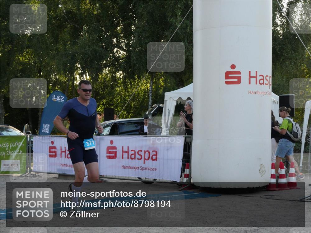 07.09.2025 - 19. Norderstedt Triathlon Zöllner http://msf.ph/oto/8798194 07.09.2025 17:48:50 Ziel 371 meine-sportfotos.de
