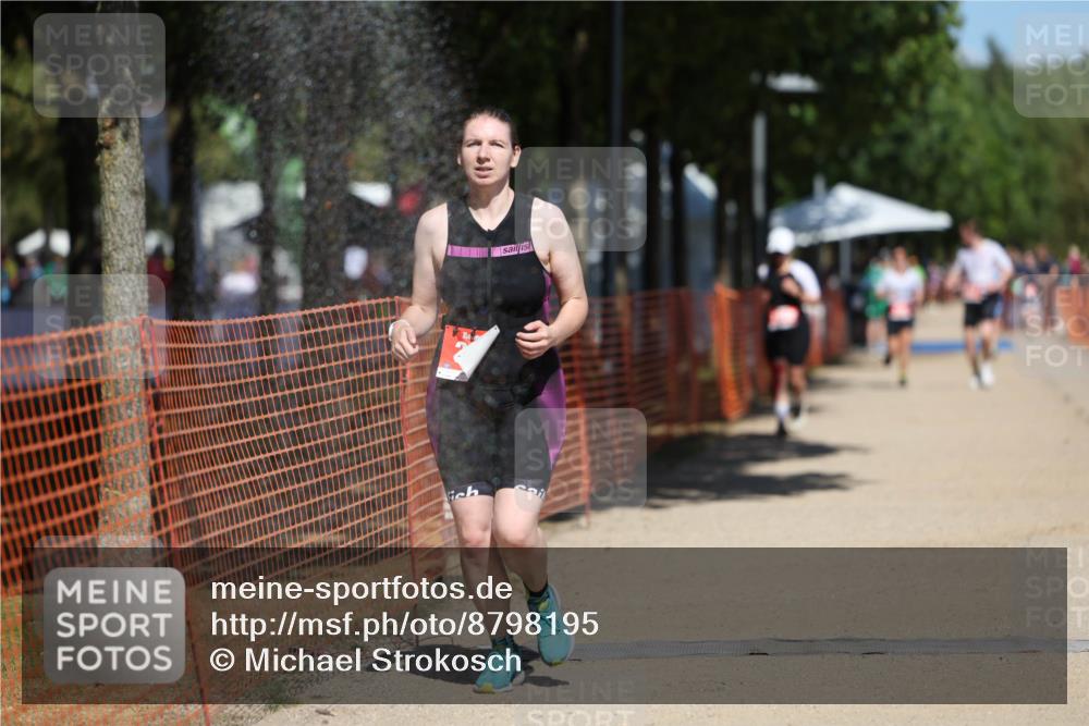 07.09.2025 - 19. Norderstedt Triathlon Michael Strokosch http://msf.ph/oto/8798195 07.09.2025 13:05:12 Laufen 307, 1360 meine-sportfotos.de