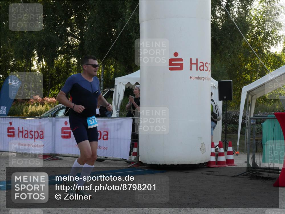 07.09.2025 - 19. Norderstedt Triathlon Zöllner http://msf.ph/oto/8798201 07.09.2025 17:48:50 Ziel 371 meine-sportfotos.de