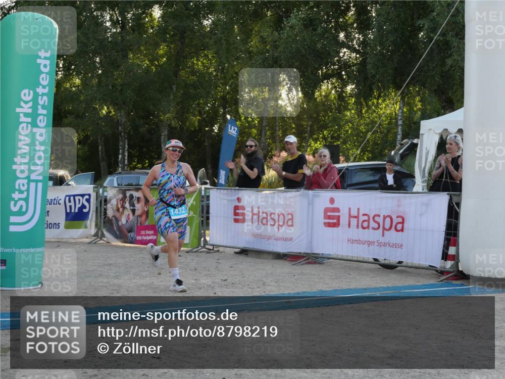 07.09.2025 - 19. Norderstedt Triathlon Zöllner http://msf.ph/oto/8798219 07.09.2025 17:49:38 Ziel 1432 meine-sportfotos.de