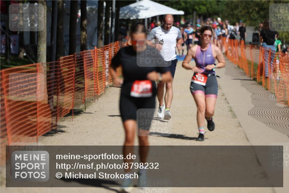 07.09.2025 - 19. Norderstedt Triathlon Michael Strokosch http://msf.ph/oto/8798232 07.09.2025 12:24:59 Laufen 763, 861, 1387 meine-sportfotos.de