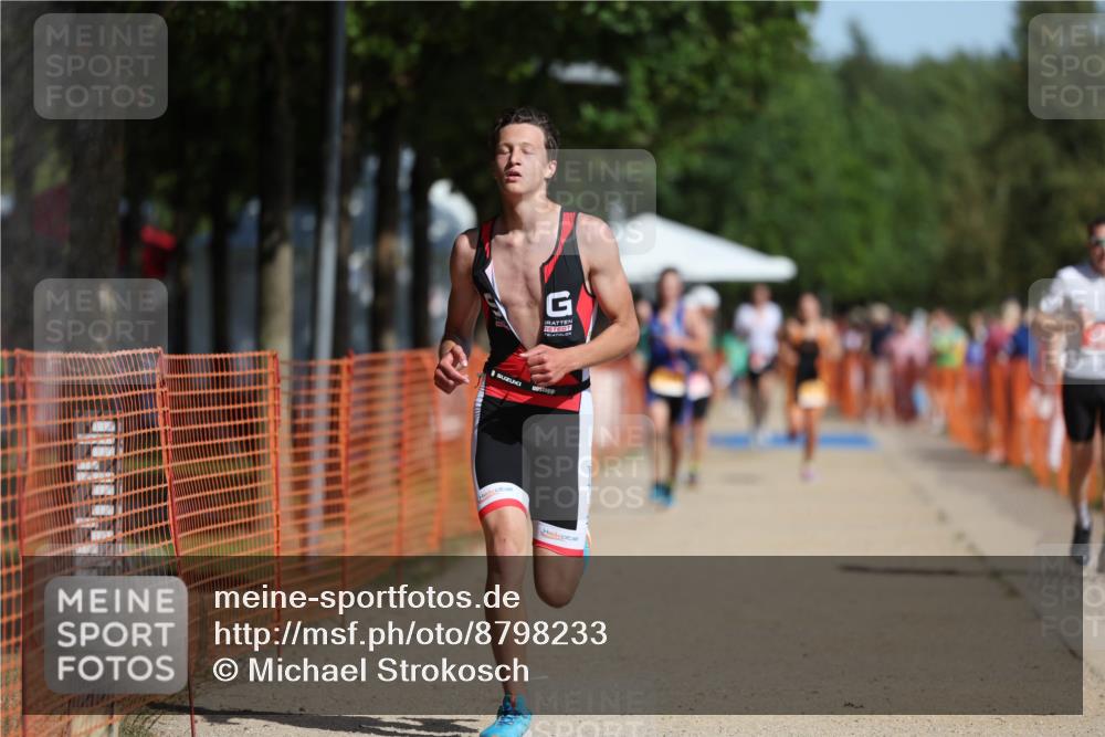 07.09.2025 - 19. Norderstedt Triathlon Michael Strokosch http://msf.ph/oto/8798233 07.09.2025 11:57:46 Laufen 300, 1179, 1186 meine-sportfotos.de