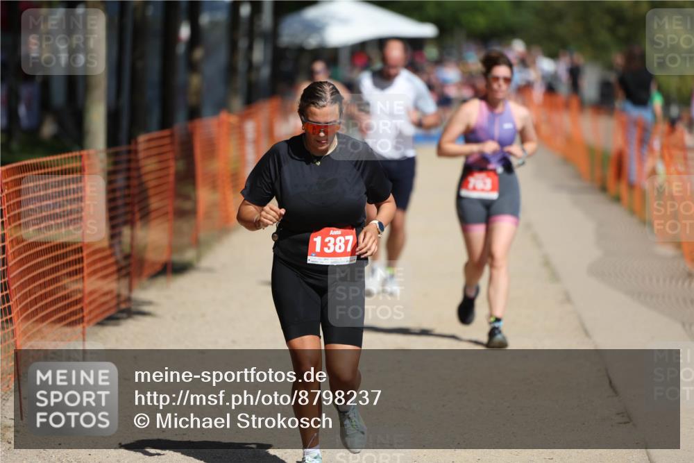 07.09.2025 - 19. Norderstedt Triathlon Michael Strokosch http://msf.ph/oto/8798237 07.09.2025 12:24:59 Laufen 763, 861, 1387 meine-sportfotos.de