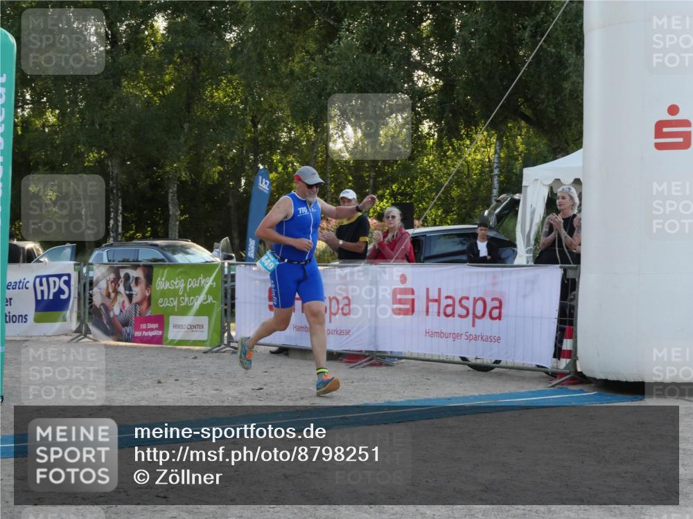07.09.2025 - 19. Norderstedt Triathlon Zöllner http://msf.ph/oto/8798251 07.09.2025 17:49:51 Ziel 1449 meine-sportfotos.de