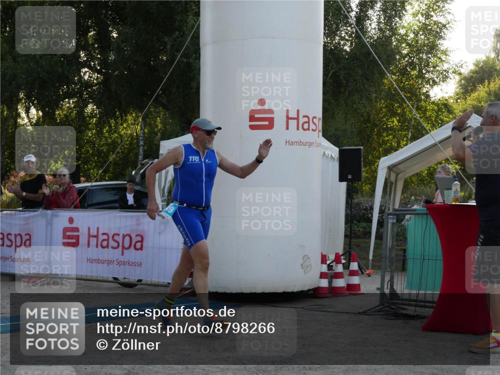 07.09.2025 - 19. Norderstedt Triathlon Zöllner http://msf.ph/oto/8798266 07.09.2025 17:49:52 Ziel 1449 meine-sportfotos.de