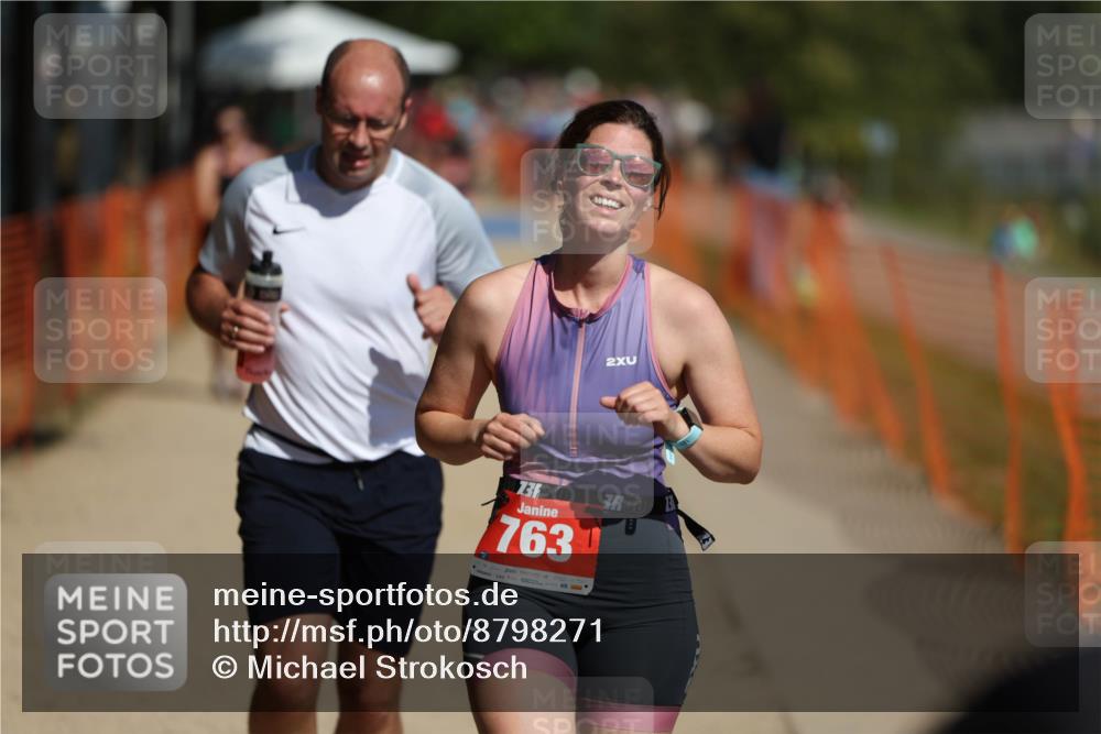 07.09.2025 - 19. Norderstedt Triathlon Michael Strokosch http://msf.ph/oto/8798271 07.09.2025 12:25:03 Laufen 763, 861, 1387 meine-sportfotos.de