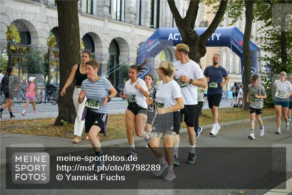 07.09.2025 - BARMER Alsterlauf Yannick Fuchs http://msf.ph/oto/8798289 07.09.2025 11:46:11 Laufen 1228, 8196, 229, 1067, 1066, 8241 meine-sportfotos.de