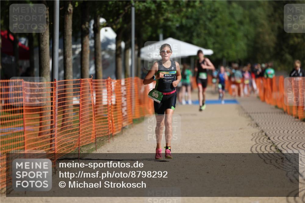 07.09.2025 - 19. Norderstedt Triathlon Michael Strokosch http://msf.ph/oto/8798292 07.09.2025 10:54:38 Laufen 99, 1137 meine-sportfotos.de