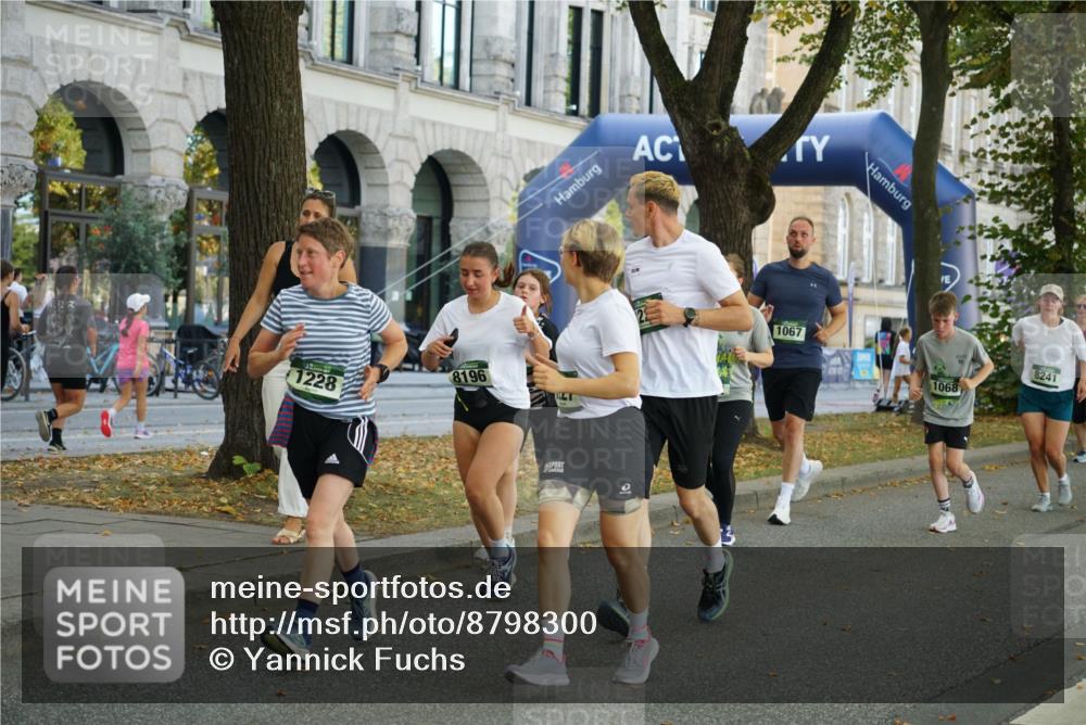 07.09.2025 - BARMER Alsterlauf Yannick Fuchs http://msf.ph/oto/8798300 07.09.2025 11:46:11 Laufen 1228, 8196, 1067, 1068, 8241 meine-sportfotos.de