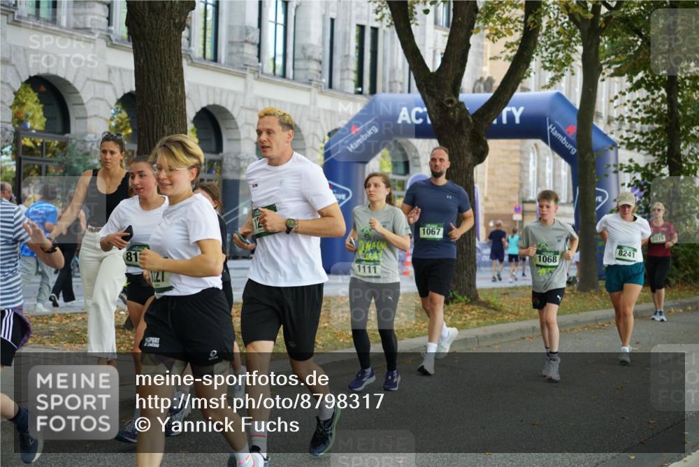 07.09.2025 - BARMER Alsterlauf Yannick Fuchs http://msf.ph/oto/8798317 07.09.2025 11:46:12 Laufen 81, 1111, 1067, 1068, 8241, 1075 meine-sportfotos.de
