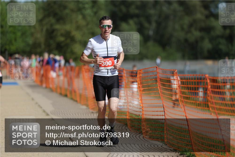07.09.2025 - 19. Norderstedt Triathlon Michael Strokosch http://msf.ph/oto/8798319 07.09.2025 11:57:51 Laufen 300, 1179, 1186, 1211 meine-sportfotos.de