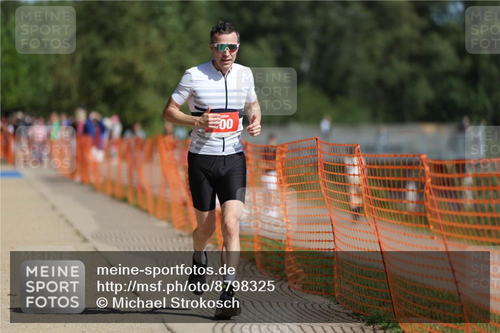 07.09.2025 - 19. Norderstedt Triathlon Michael Strokosch http://msf.ph/oto/8798325 07.09.2025 11:57:51 Laufen 300, 1179, 1186, 1211 meine-sportfotos.de