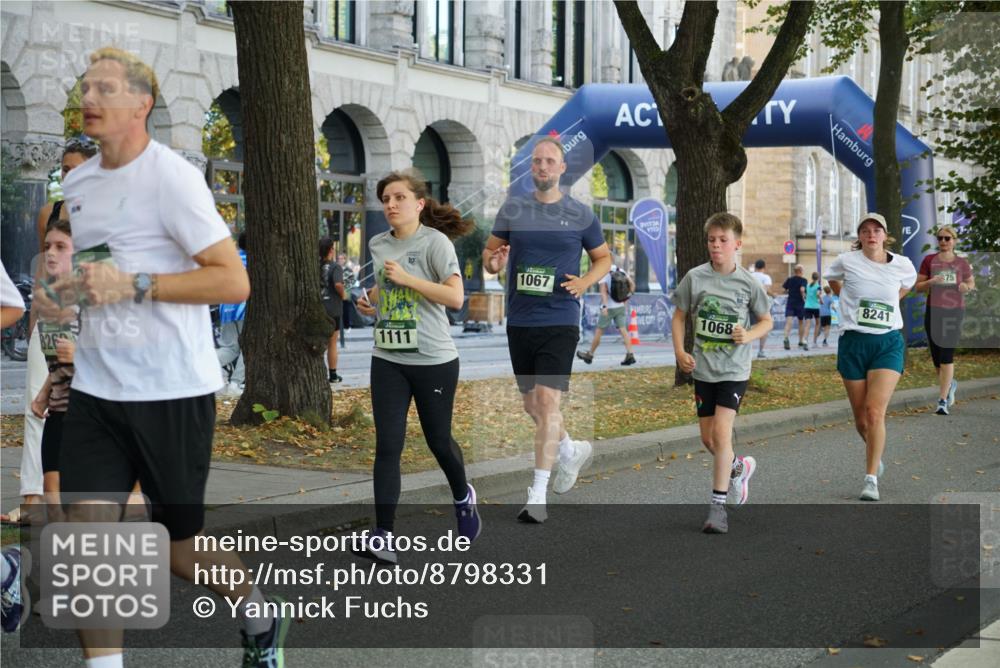 07.09.2025 - BARMER Alsterlauf Yannick Fuchs http://msf.ph/oto/8798331 07.09.2025 11:46:13 Laufen 826, 1111, 1067, 8241, 1068 meine-sportfotos.de