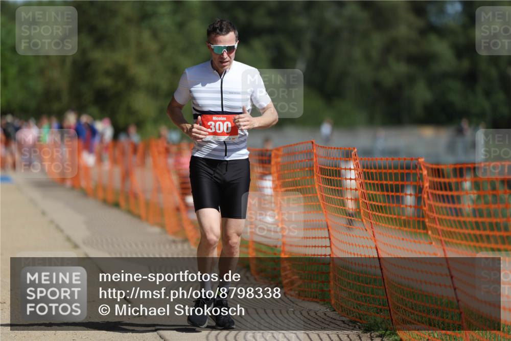 07.09.2025 - 19. Norderstedt Triathlon Michael Strokosch http://msf.ph/oto/8798338 07.09.2025 11:57:51 Laufen 300, 1179, 1186, 1211 meine-sportfotos.de