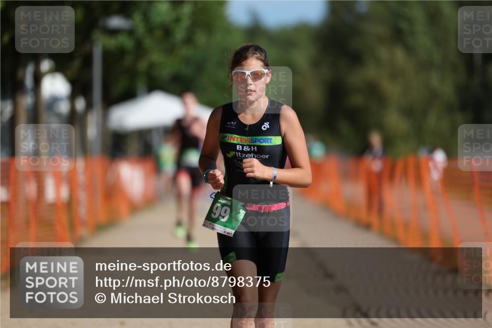 07.09.2025 - 19. Norderstedt Triathlon Michael Strokosch http://msf.ph/oto/8798375 07.09.2025 10:54:42 Laufen 99, 678 meine-sportfotos.de