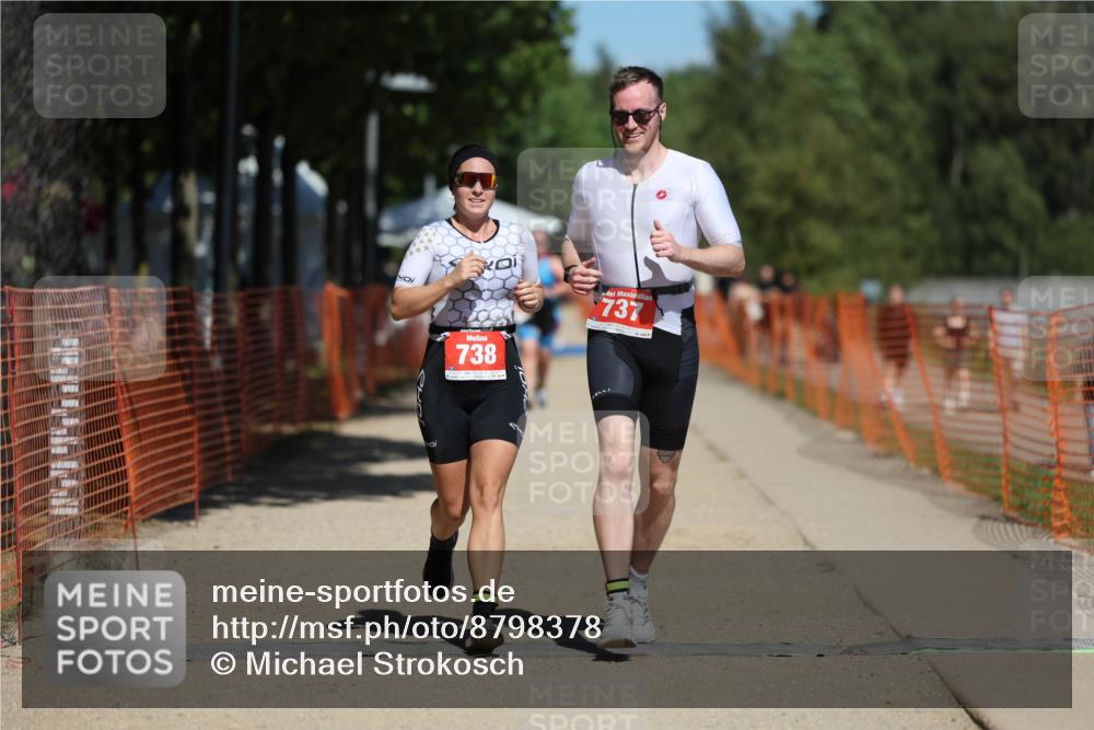 07.09.2025 - 19. Norderstedt Triathlon Michael Strokosch http://msf.ph/oto/8798378 07.09.2025 13:05:24 Laufen 737, 738, 1360 meine-sportfotos.de