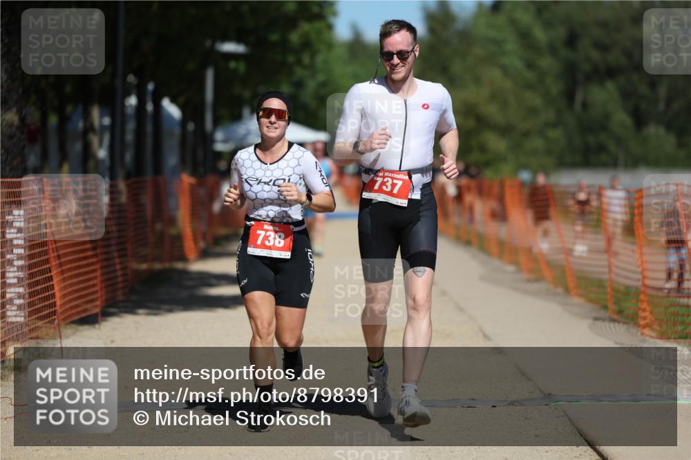 07.09.2025 - 19. Norderstedt Triathlon Michael Strokosch http://msf.ph/oto/8798391 07.09.2025 13:05:24 Laufen 737, 738, 1360 meine-sportfotos.de