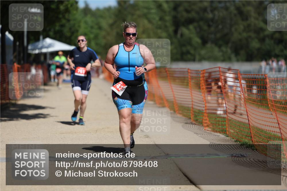 07.09.2025 - 19. Norderstedt Triathlon Michael Strokosch http://msf.ph/oto/8798408 07.09.2025 13:05:35 Laufen 742, 761 meine-sportfotos.de