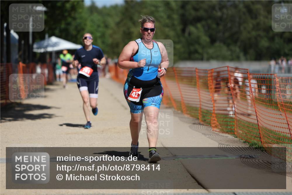07.09.2025 - 19. Norderstedt Triathlon Michael Strokosch http://msf.ph/oto/8798414 07.09.2025 13:05:35 Laufen 742, 761 meine-sportfotos.de