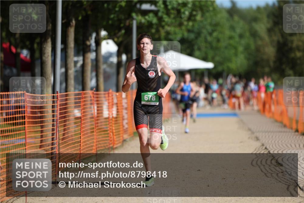 07.09.2025 - 19. Norderstedt Triathlon Michael Strokosch http://msf.ph/oto/8798418 07.09.2025 10:54:45 Laufen 99, 678 meine-sportfotos.de