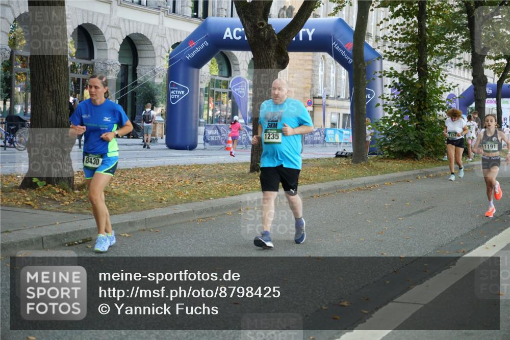 07.09.2025 - BARMER Alsterlauf Yannick Fuchs http://msf.ph/oto/8798425 07.09.2025 11:46:20 Laufen 8430, 5, 1235, 1124, 1191 meine-sportfotos.de