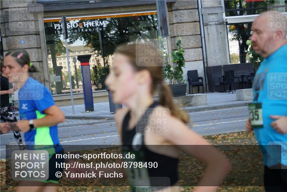 07.09.2025 - BARMER Alsterlauf Yannick Fuchs http://msf.ph/oto/8798490 07.09.2025 11:46:23 Laufen 13, 91, 35 meine-sportfotos.de