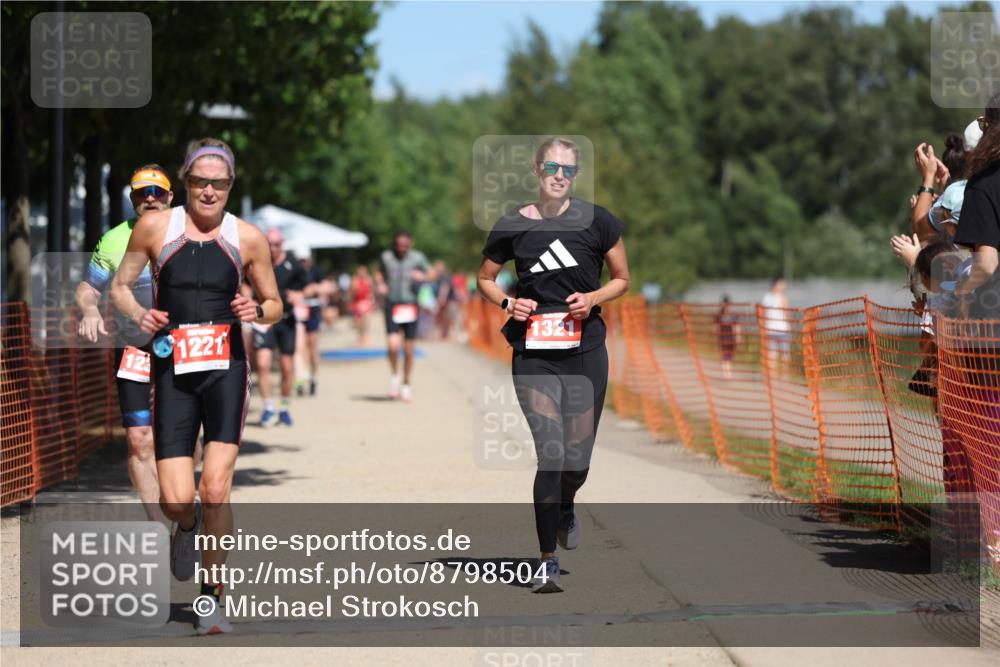07.09.2025 - 19. Norderstedt Triathlon Michael Strokosch http://msf.ph/oto/8798504 07.09.2025 13:05:49 Laufen 1221, 1237, 1296, 1321 meine-sportfotos.de