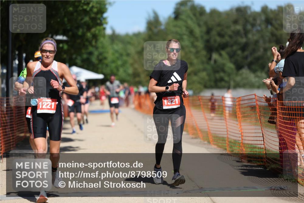 07.09.2025 - 19. Norderstedt Triathlon Michael Strokosch http://msf.ph/oto/8798509 07.09.2025 13:05:49 Laufen 1221, 1237, 1296, 1321 meine-sportfotos.de